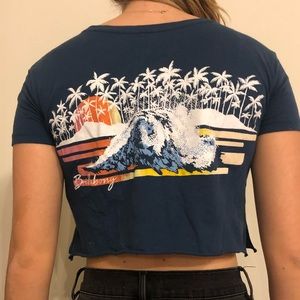 Cropped navy blue T-shirt